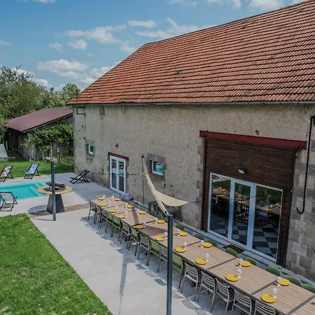 Villa Petit Perrot 03 - Piscine Chauffee - Citystade - 2h Lyon - 45p *